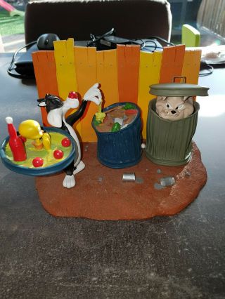 Extremely Rare Looney Tunes Sylvester And Tweety With Big Dog In Trash Statue