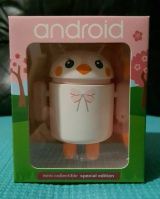 Penguin Engineer Mini Android Figure - Google Special Edition: Mita Yun