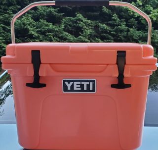 Yeti Roadie 20 Cooler Coral Limited Edition / Rare Color / Discontinued Model