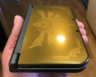 Nintendo 3DS XL Hyrule Gold Limited Edition RARE 2
