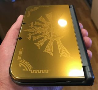 Nintendo 3DS XL Hyrule Gold Limited Edition RARE 3