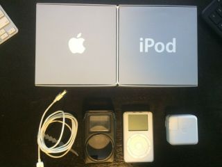 Apple Ipod 1st Generation 5gb White Rare W/ Oem Box,  Accessories Battery Dead