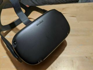 Oculus Quest 64GB VR Headset - Rarely - Adult Owned 2