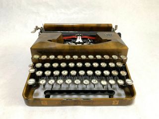 Seidel & Naumann Erika Model S Typewriter 1940 - Rare Colour -