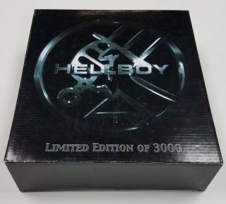 Sdcc 2004 Mezco Toys Hellboy Limited Editon Of 3000 10 " Figure