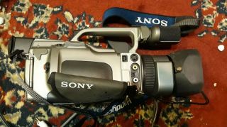 SONY Digital Handycam DCR - VX1000 Gray / Digital Handycam / Rare/ 3