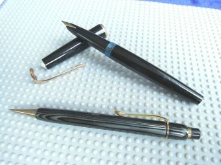 Vintage Black Montblanc No.  32 Fountain Pen And Very Rare Pix