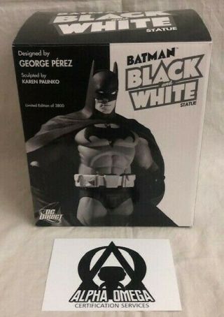 Batman Black & White Statue (2008) Signed George Perez 2452/3800 W/coa - Rare