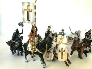 Papo 22 Piece Medieval Knights Warriors Horses And Catapult Figures 2006/2007