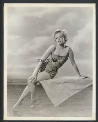 Marilyn Monroe Bathing Suit Photo - 1954,  Great Image,  Rare Dianes