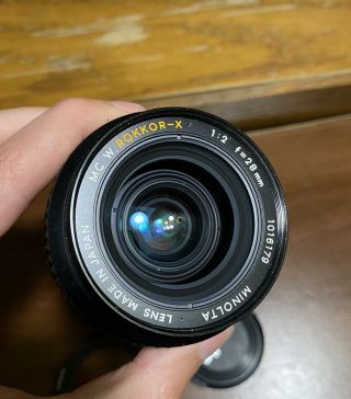 Rare Minolta MC W.  Rokkor - X 28mm 1:2 F/2 Fast Wide Angle Prime Lens w Hood EXC, 3