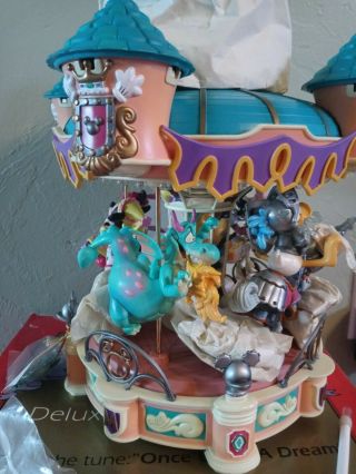 RARE Disney Enesco Sir Mickey To The Rescue Carousel Music Box COSMETICALLY 3