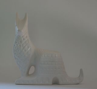 Jonathan Adler Menagerie Kangaroo Sculpture Ceramic White Rare