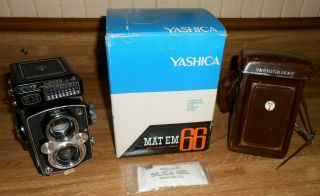 Yashica Mat Em 66 Tlr Camera Medium Format W/ Leather Case & Box Rare