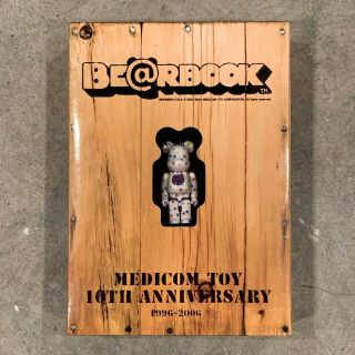 10th Anniversary Special Bearbrick Be@rbrick With Be@rbook Medicom Book Kaws
