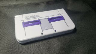 Nintendo 3ds Xl - Rare Limited Edition Snes Version (adult Owned)
