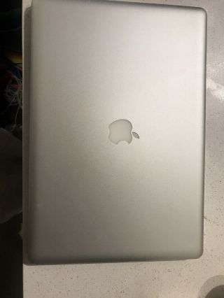 Rare Apple MacBook Pro (17 - inch,  Mid 2010).  2.  66 GHz Intel Cor i7,  8GB,  NO HDD 2
