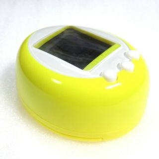 Rare Tamagotchi Plus Color Yellow White Button Bandai Virtual Pet Giga Pets F/S 3