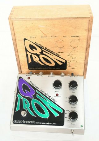 Rare Electro - Harmonix Q - Tron Envelope Controlled Filter Guitar Pedal Wood Case