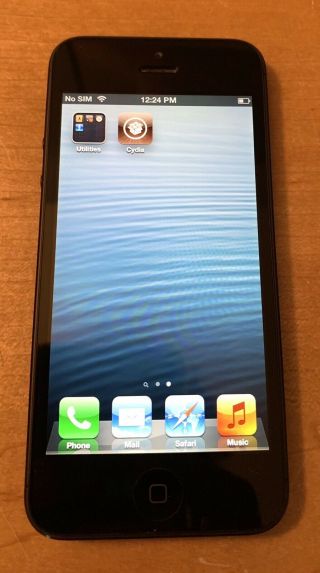 iPhone 5 (CDMA,  GSM) - iOS 6.  1.  3 - Jailbroken - Very Rare 3