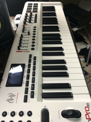 M - Audio Axiom Pro 49 Midi Keyboard (white - Rare)
