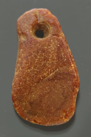 Authentic NEOLITHIC Stone Age BALTIC AMBER Amulet Pendant VERY RARE 2