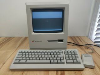 Apple Macintosh Plus M0001a Rare Vintage Computer W/ Keyboard & Mouse -