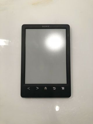 Sony PRS - T3 1.  2GB,  Wi - Fi,  6in - Black w/ Folio Light Case Bundle,  Rare 2