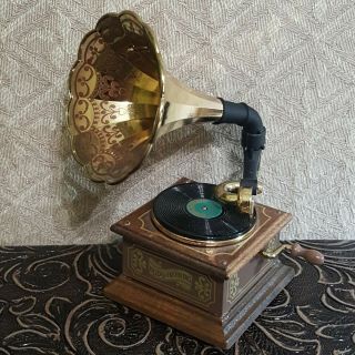 Rare Bodo Hennig Miniature Gramophone With Battery