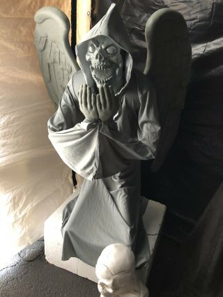 Rare Spirit Halloween Animated Life Size Cemetery Angel