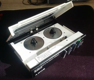 VERY RARE BLACK Sony Walkman WM - 10/WM - 20 3
