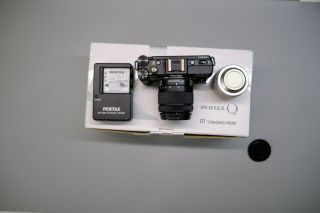 RARE Pentax Q,  2 Lens 8.  5 mm and 5 - 15 mm Mirrorless 2
