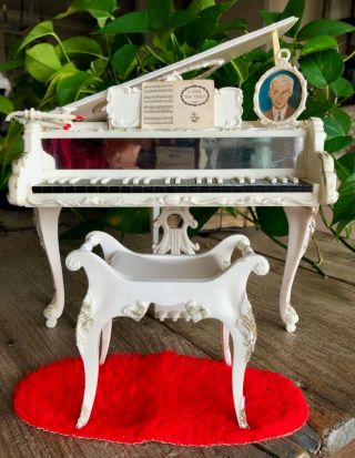 Barbie Vintage Mattel / Susy Goose " Very Rare Grand Piano With Music Box " 1964