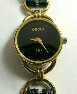Vintage Ladies Swiss Quartz Gucci 6000l Black Dial 18k Gold Filled Watch Runs