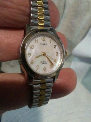 Timex Ladies Indiglo Two Tone Stretch Band Watch Battery