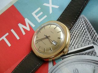 Very Vintage Men ' s 1977 Timex Water Resistant Mechanical Gold Tone Watch 2