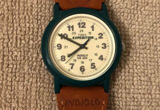 Vintage Timex Expedition Watch - Indiglo / Unisex / Wr