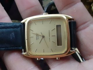 Vintage Mens Seiko Quartz Alarm Chronograph Digital H601 - 5430 Gold Tone Watch
