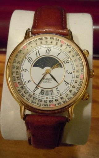 Vintage Timex Sun And Moon Phase Quartz Watch Mens Womens Unisex Timex Moon Phas