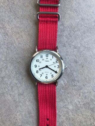 Timex Tw2p85900 Weekender Oversized Vintage Style Watch Red Cloth Strap B - G