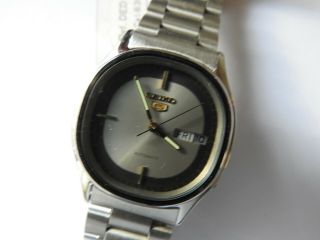 Old Stock Vintage Seiko 5 Automatic Watch Ded 19 - P Cal 6309 Feb 1983