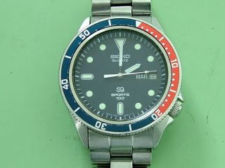 Seiko Quartz Sq Sports 100 Stainless Steel Wristwatch 7546 - 6040 - 1979