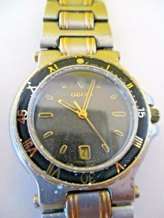 Vintage Gucci 9700m Stainless Steel & Gold Plated Men’s Watch