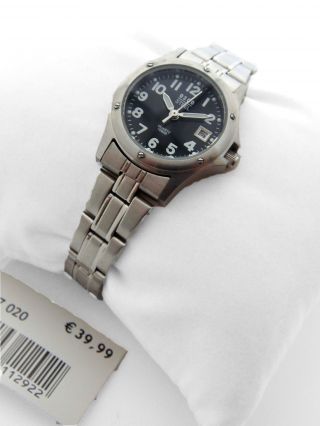Osco Klassik: Elegante Damen Armbanduhr York Date Modell: Schwarz