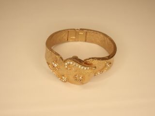 Fancy Eloga 17 Jewels Bracelet Watch Women ' s Hinged Gold Rhinestones Winding 3