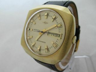 Nos Swiss Vintage Automatic Gold Plated Mondia Mens Analog Watch With Date
