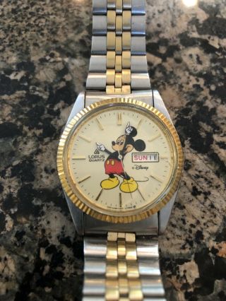 Lorus By Seiko Mickey Mouse Watch V533 - 8a10 Fluted Bezel Disney 35mm Mens