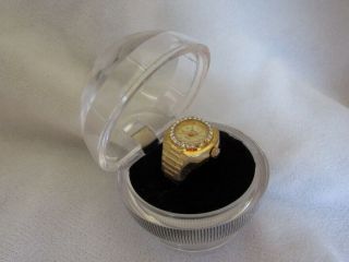 Vintage Le Baron Finger Ring Womens Quartz Watch Battery