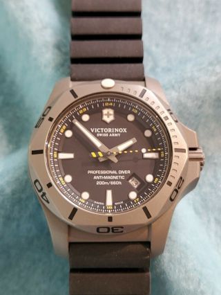 Victorinox I.  N.  O.  X Professional Divers Titanium Black Mens Watch Full Set