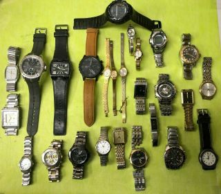 26 Watches Seiko - Timex - Citizen - Bulova - Parts & Repair